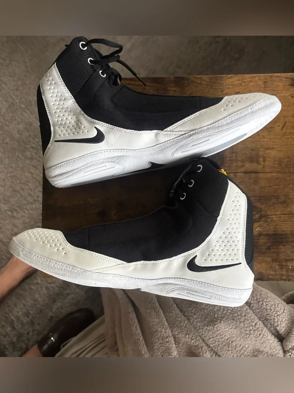 Size 13 Nike Inflict 4 Mens Wrestling Shoes Black White NWOT missing insoles